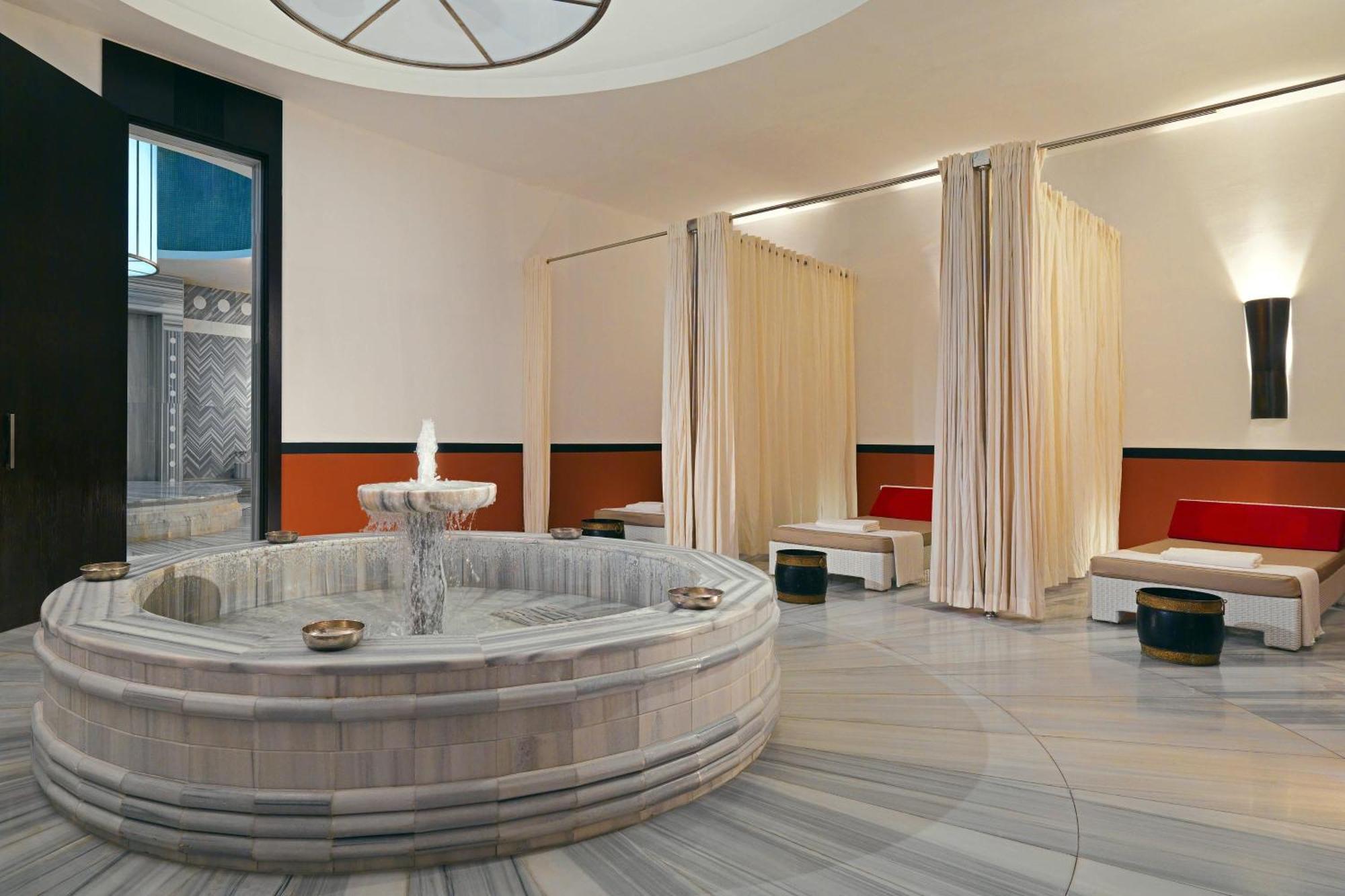 Sheraton Batumi Hotel Eksteriør bilde Turkish bath at the Four Seasons Hotel, Istanbul